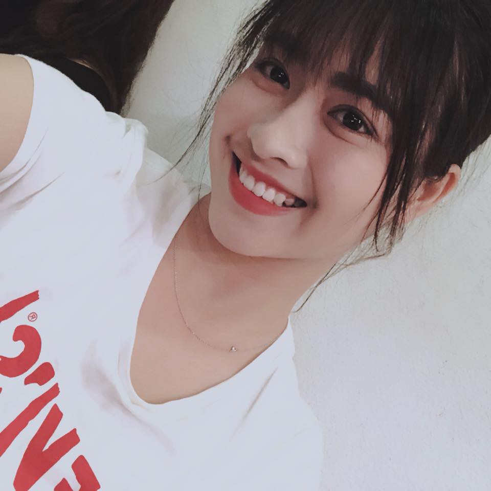 Tâm sự của nữ sinh Nam Định xinh đẹp từng theo bố đẩy xe rác khắp Hà Nội, bươn chải kiếm tiền ăn học